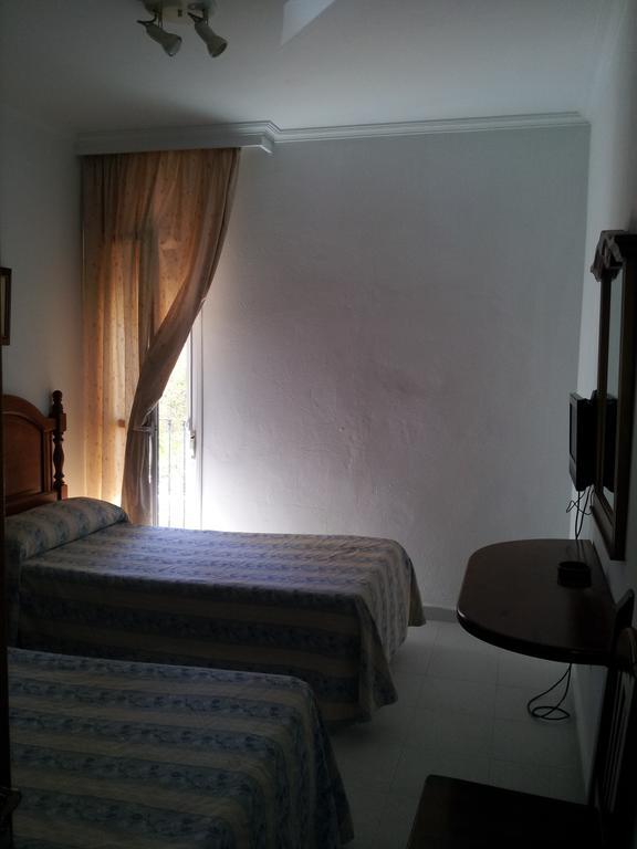 Hotel Real Los Barrios Luaran gambar
