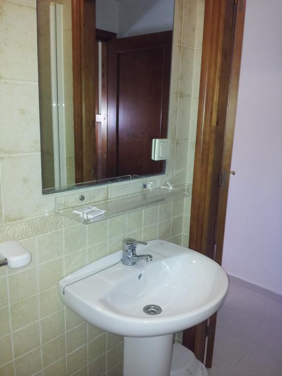 Hotel Real Los Barrios Luaran gambar